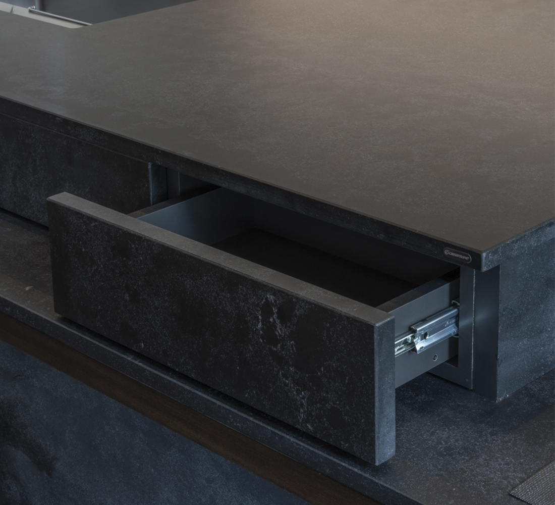 kitchen61 5810 Black Tempal　キッチン